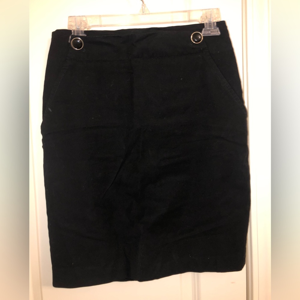 Black pencil skirt